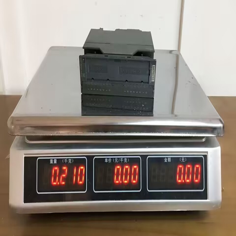 Siemens 6ES7322-1BH01-0AA0 (2)