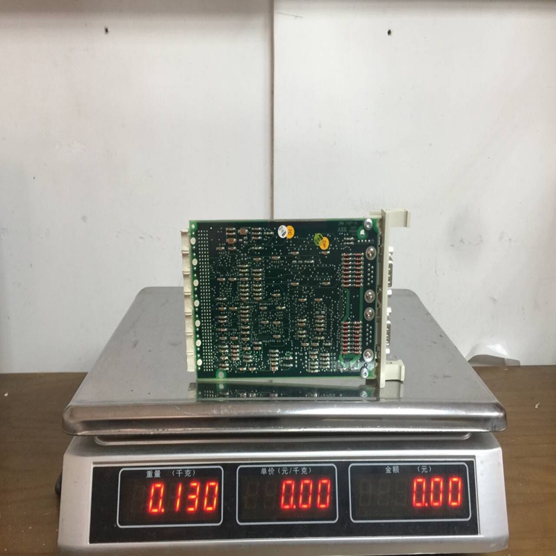 3BSE003827R1 CI532V02 ABB (1)