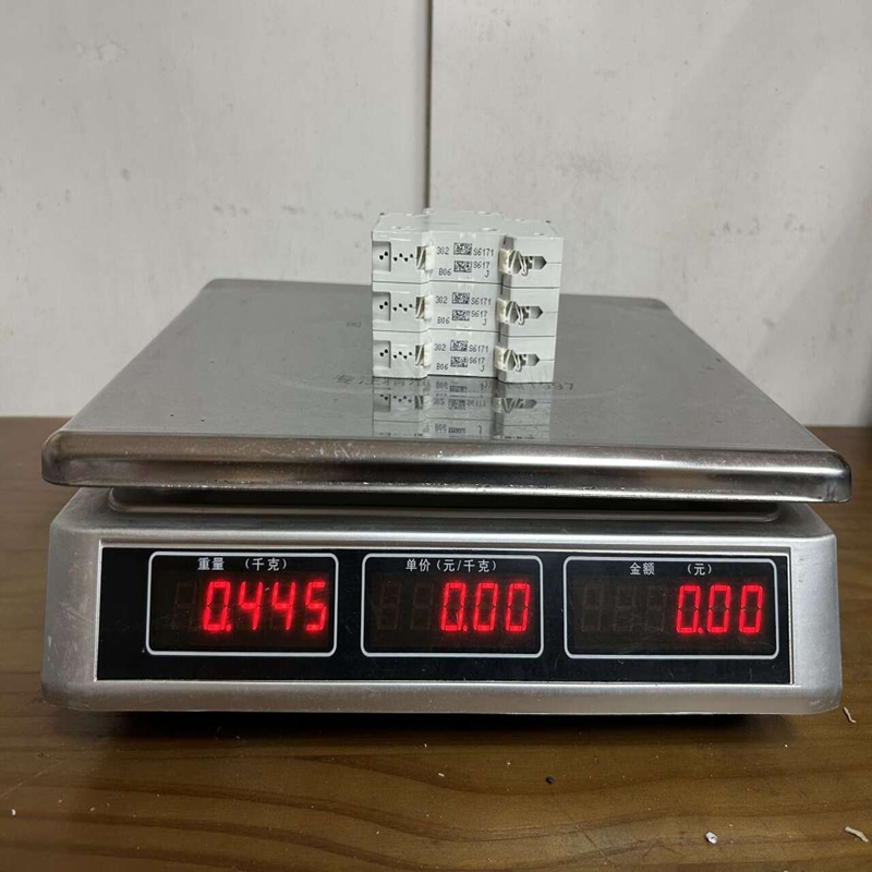 Siemens 5SY4306-6 (2)