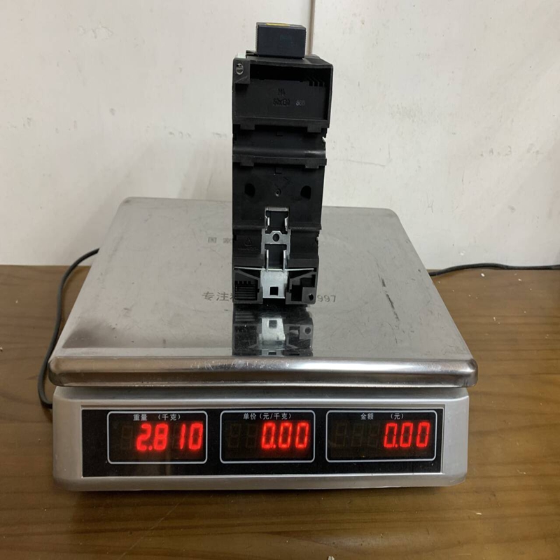 Siemens 3RT1045-1BB40 (1)