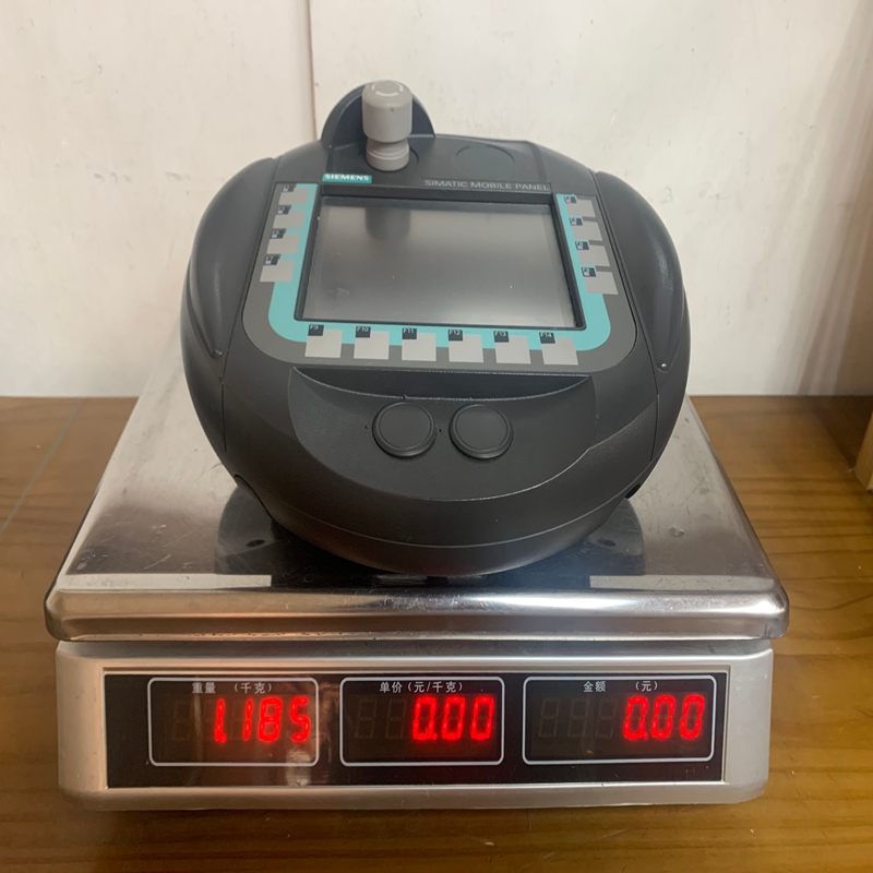 Siemens 6AV6645-0BB01-0AX0 (2)