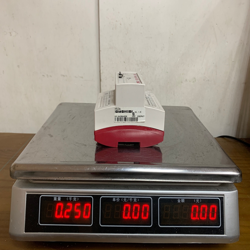 Schneider TAC XENTA 452A (2)