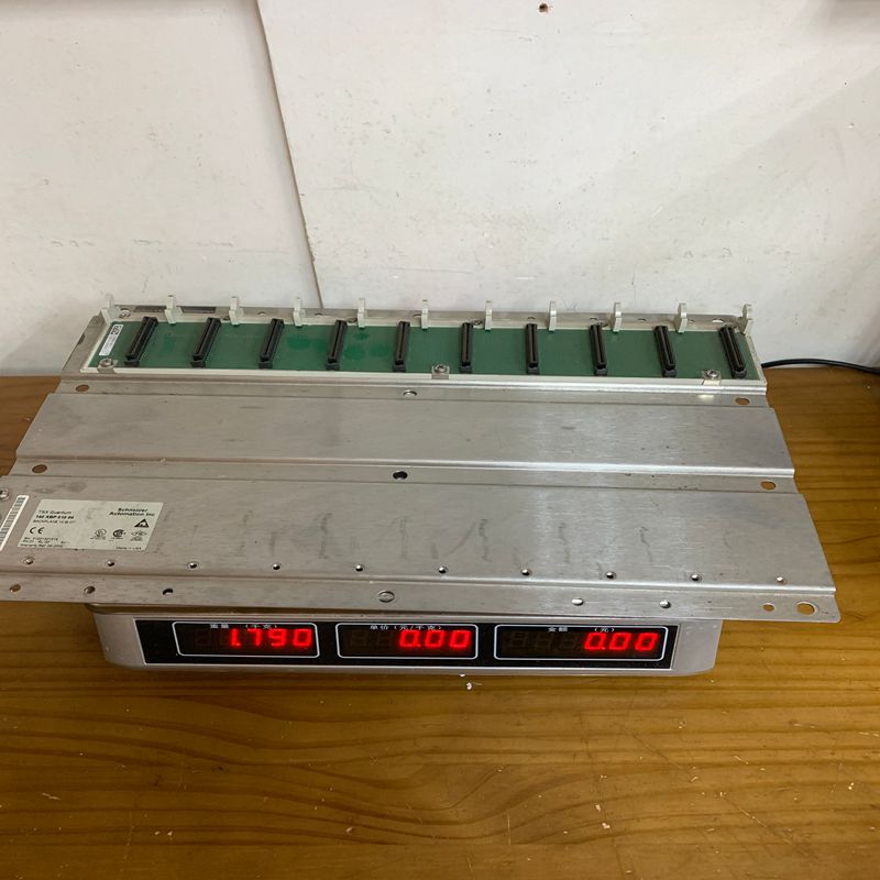 SCHNEIDER 140XBP01000 (4)