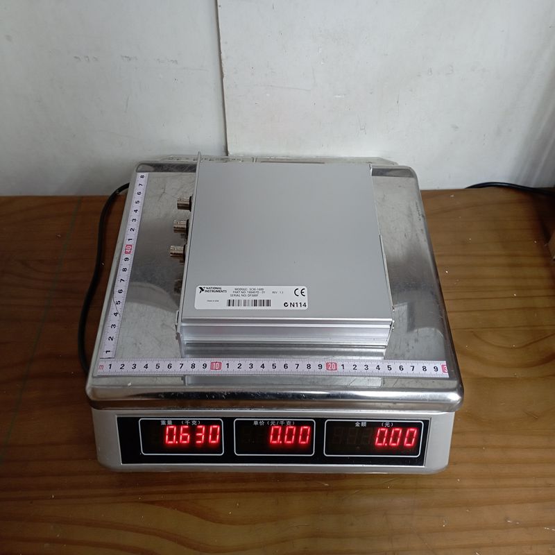 NI SCXI-1600 (3)
