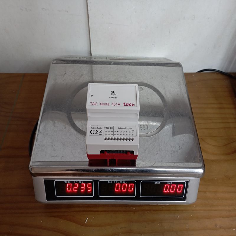 Schneider TAC Xenta 451A (1)