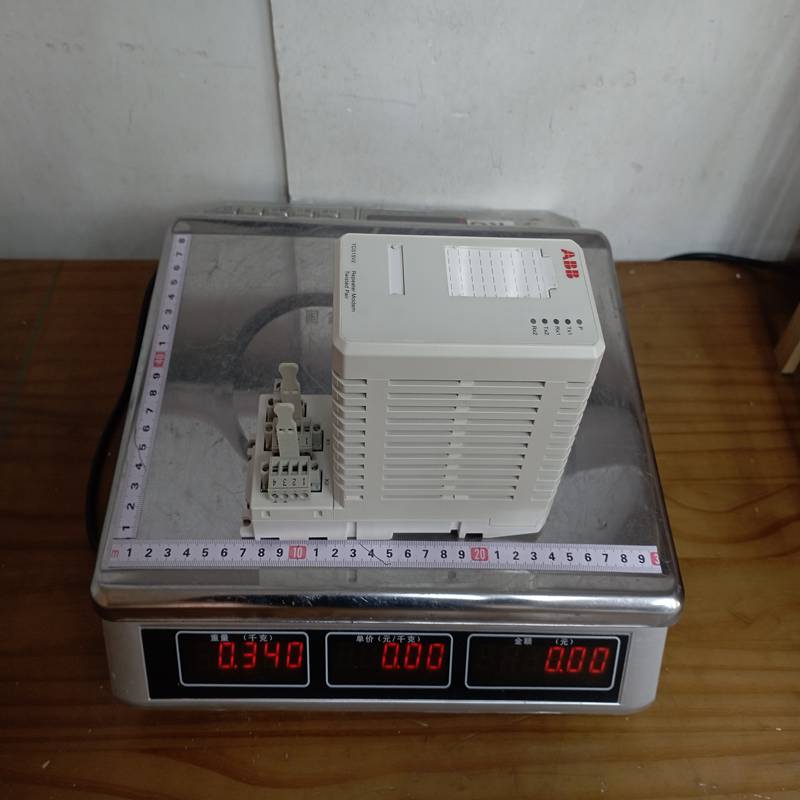 ABB 3BSE013284R1 TC515V2 (4)