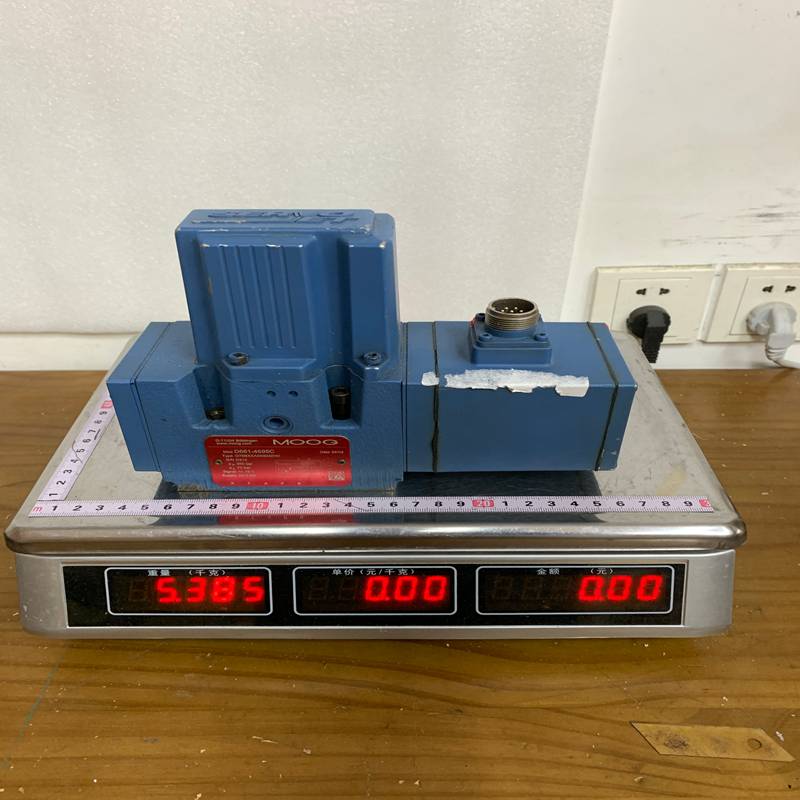 MOOG D661-4695C (1)