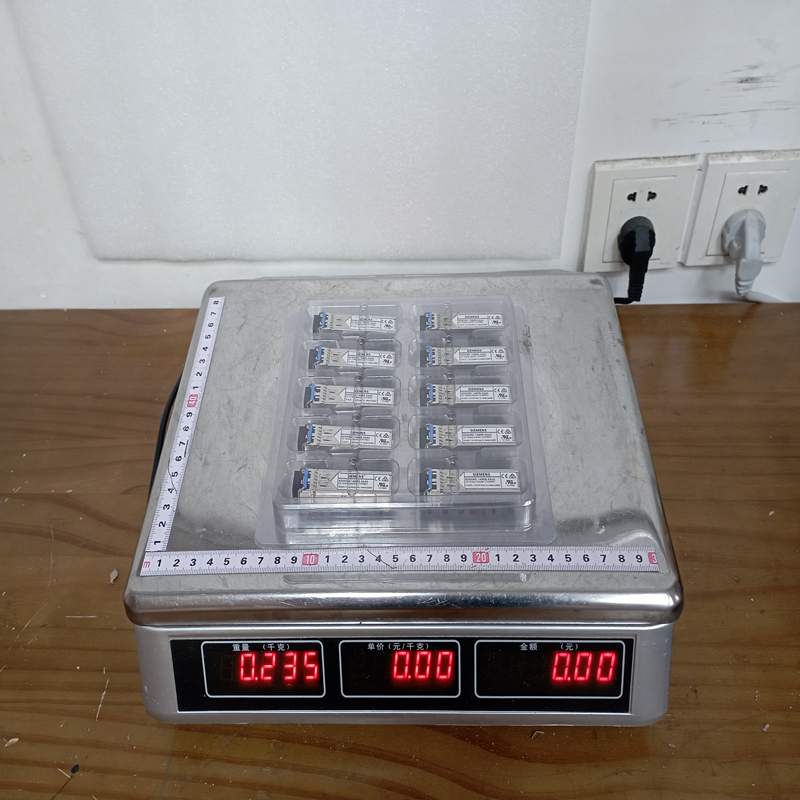 1 Siemens 6GK5992-1AM00-8AA0 (1)