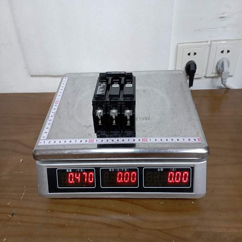 1 GE THQL32080 (5)