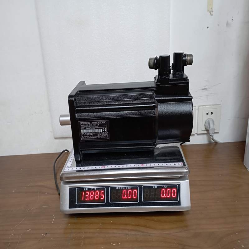 Indramat MHD090B-035-NG0-UN (1)